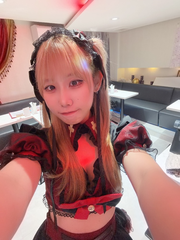 金髪にしてからメイクが悩みます