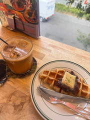 1人カフェデビュー☕️🤎