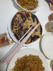焼きそばと餃子