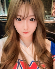 チャッ