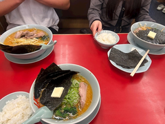 山岡家ってなんでこんなに美味しいの🫪‼️‼️ けど豚骨ラーメンも好きなんです🫠おすすめのラーメン教えてください🥺