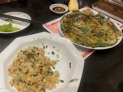 チャー(ง ˘ω˘ )วハンッ
