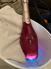 マバム🥂