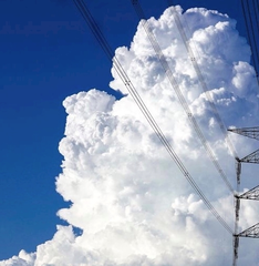 雲、のようにかろやかに