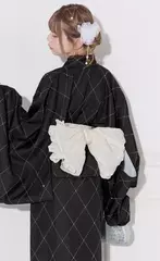 👘 🏮🎇