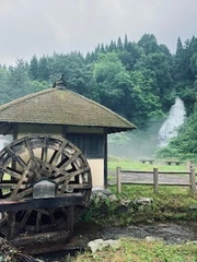 しばらく旅行にいけない。