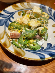 初めて食べた緑のトゲトゲ🫛🥒
