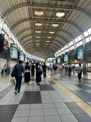 JINSで視力測定👓