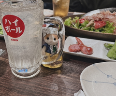 コークハイとラウンドワン。