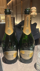 🍾