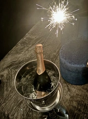 🍾