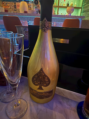 🍾🃏🥂