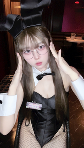 すみれ|長崎市 本石灰町のガールズバー|Party Bunny(パーティーバニー)