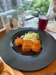音羽 みおか|鹿児島市 山之口町のキャバクラ|EMIRAI(エミライ)