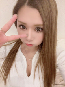 愛沢 咲姫|大阪市 平野区瓜破のキャバクラ|Leo(レオ)