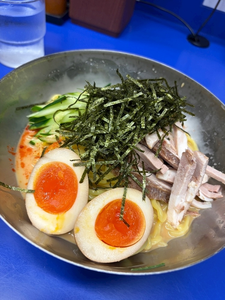 ふゆな|彦根市 平田町のラウンジ|L'Atelier(アトリエ)