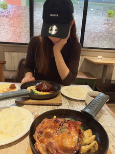 ねお|福岡市 博多区中洲のキャバクラ|SEA STYLE(シー スタイル)