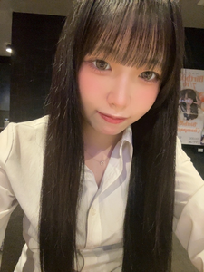 もも|川越市 本川越のガールズバー|Lily(リリー)