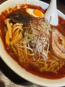 佐野 エマ|札幌市 中央区南のニュークラブ|Leicester(レスター)