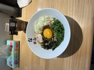 リン|長崎市 本石灰町のラウンジ|RELAIR(リレア)