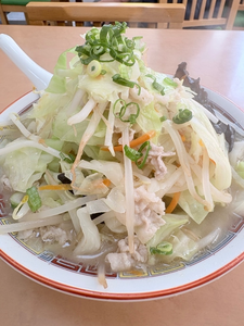 ゆか|彦根市 平田町のラウンジ|L'Atelier(アトリエ)