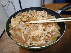 ゆり|福岡市 博多区中州のスナック|HALEMOANA(ハレモアナ)