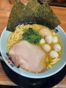 らぶぶ|小田原市 栄町のガールズバー|& Co.(アンドコー)