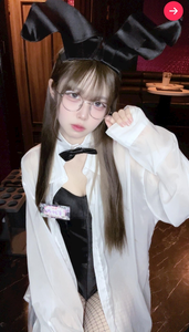 すみれ|長崎市 本石灰町のガールズバー|Party Bunny(パーティーバニー)