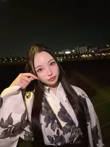 れい|新宿区 歌舞伎町のキャバクラ|VXY(ヴィクシー)