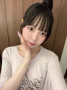 もも|川越市 本川越のガールズバー|Lily(リリー)