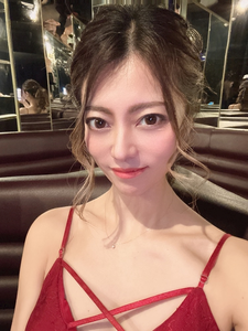 綾瀬 彩|柏市 東上町のキャバクラ|beauty(ビューティー)