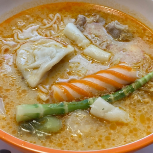 サナ|鹿児島市 山之口町のキャバクラ|HANARE(ハナレ)