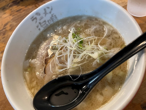 池田 ゆりか ママ|福岡市 博多区中州のスナック|HALEMOANA(ハレモアナ)