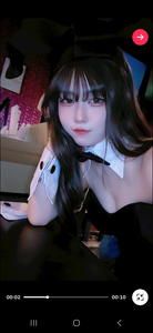 すみれ|長崎市 本石灰町のガールズバー|Party Bunny(パーティーバニー)