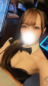 れん|文京区 湯島のガールズバー|BUNNY LOUNGE B4 上野(バニーラウンジ ビーフォーウエノ)