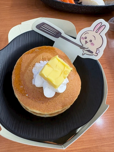 アカネ|小田原市 栄町のガールズバー|& Co.(アンドコー)