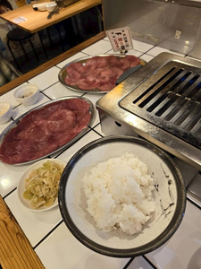 エミ （スタッフ）|海部郡 蟹江町錦のキャバクラ|carthago(カルタゴ)