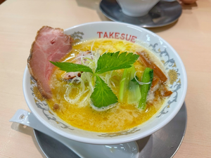 しほ|小山市 駅東通りのキャバクラ|CIEL(シエル)