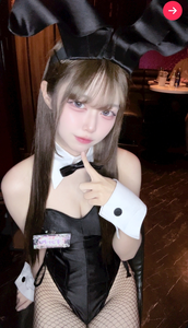 すみれ|長崎市 本石灰町のガールズバー|Party Bunny(パーティーバニー)