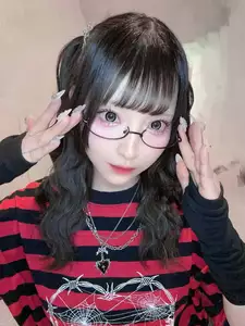 あき|新宿区 歌舞伎町のガールズバー|すたあちるどれん()