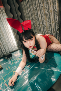 七海 はるか|文京区 湯島のガールズバー|BUNNY LOUNGE B4 上野(バニーラウンジ ビーフォーウエノ)