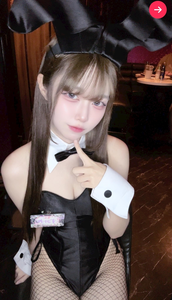 すみれ|長崎市 本石灰町のガールズバー|Party Bunny(パーティーバニー)