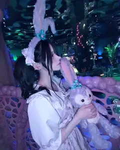 愛眠寝 はづき|新宿区 歌舞伎町のコンカフェ|B4BYCR4SH(ベイビークラッシュ)