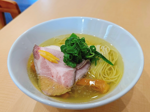 しほ|小山市 駅東通りのキャバクラ|CIEL(シエル)