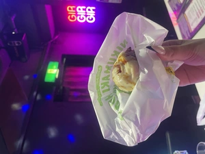 まる|宮崎市 中央通のガールズバー|ミヤバニ()