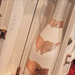 るい|三島市 一番町のキャバクラ|151-A(イチゴイチエ)