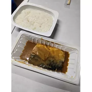 エミ （スタッフ）