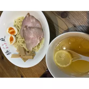みさ