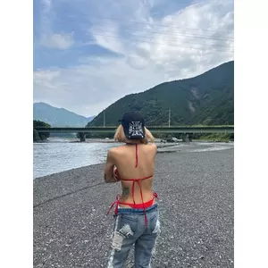 イヴ