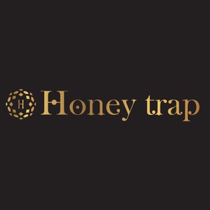 なこ|鹿児島市 千日町のガールズバー|Honey trap(ハニートラップ)